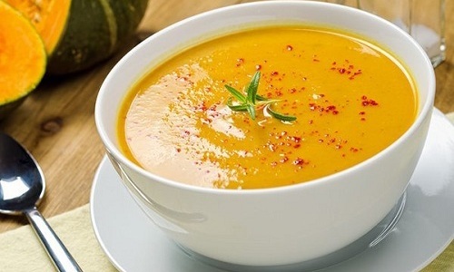 Диетическое питание при деструктивном панкреатите разрешает употребление вегетарианских супов